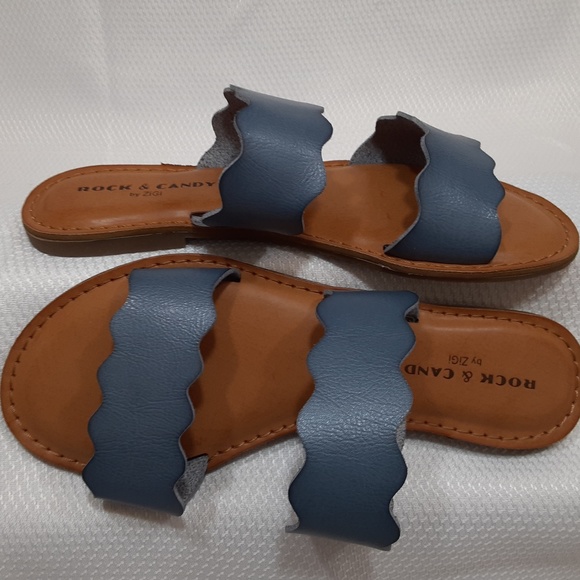 Beachie Slip-on Sandal - Picture 6 of 6